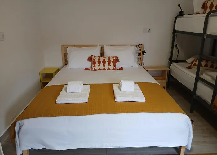 Landsted Maria Da Vinha - *